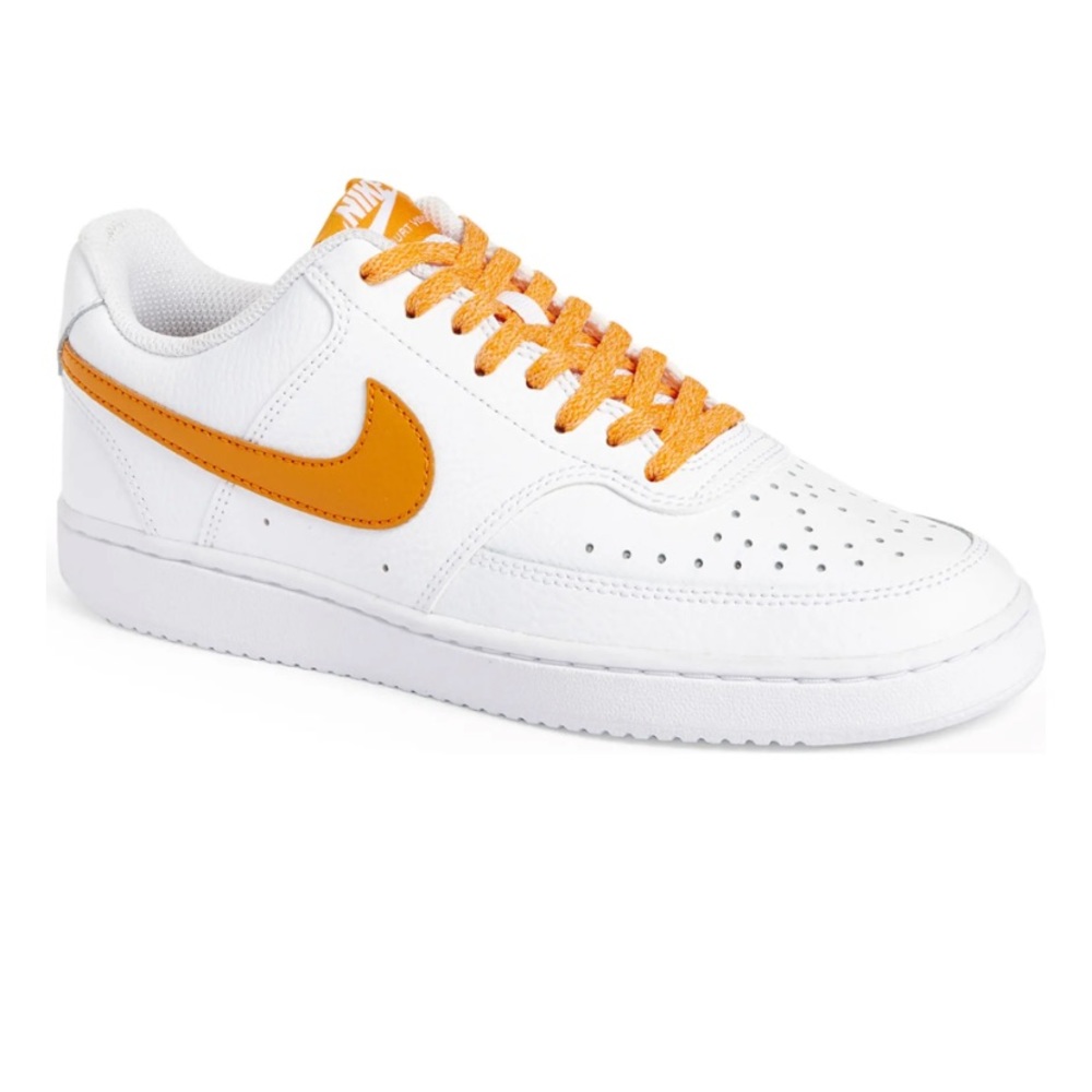 Nike Court Vision Low in Curry Size 8 Womens